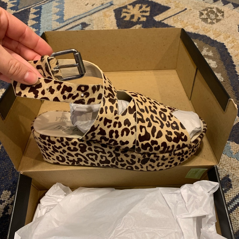 Amuse society  cheetah leopard flatforms